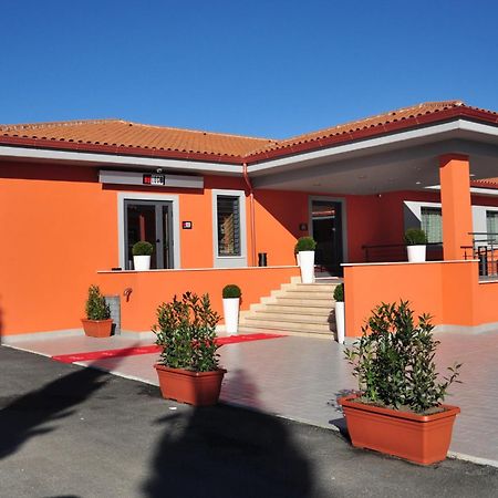 Hotel 325 Tor Vergata Рим Екстериор снимка