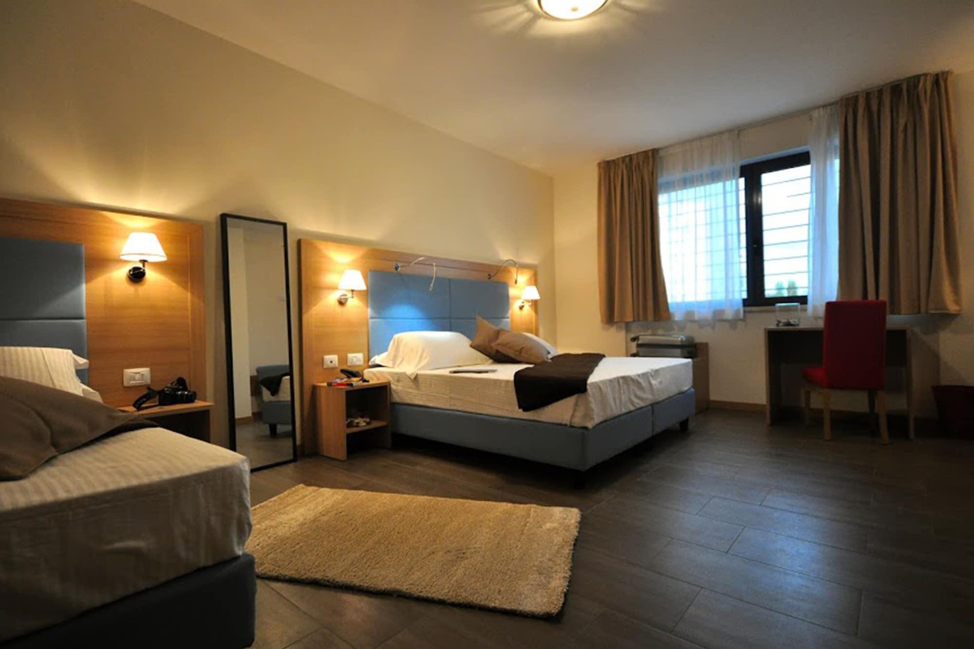 Hotel 325 Tor Vergata Рим Екстериор снимка