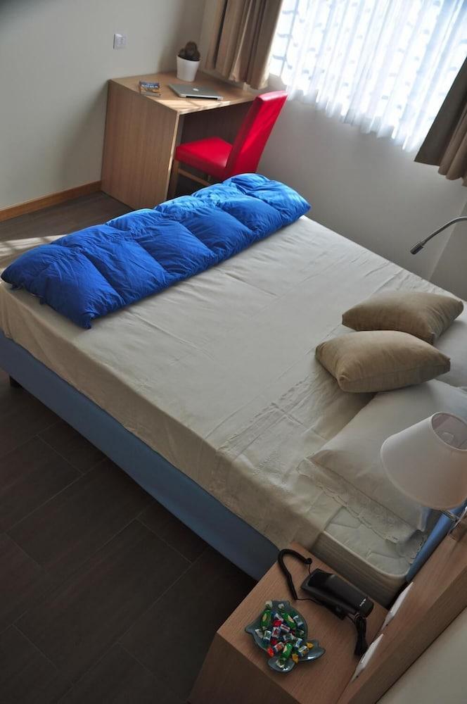 Hotel 325 Tor Vergata Рим Екстериор снимка