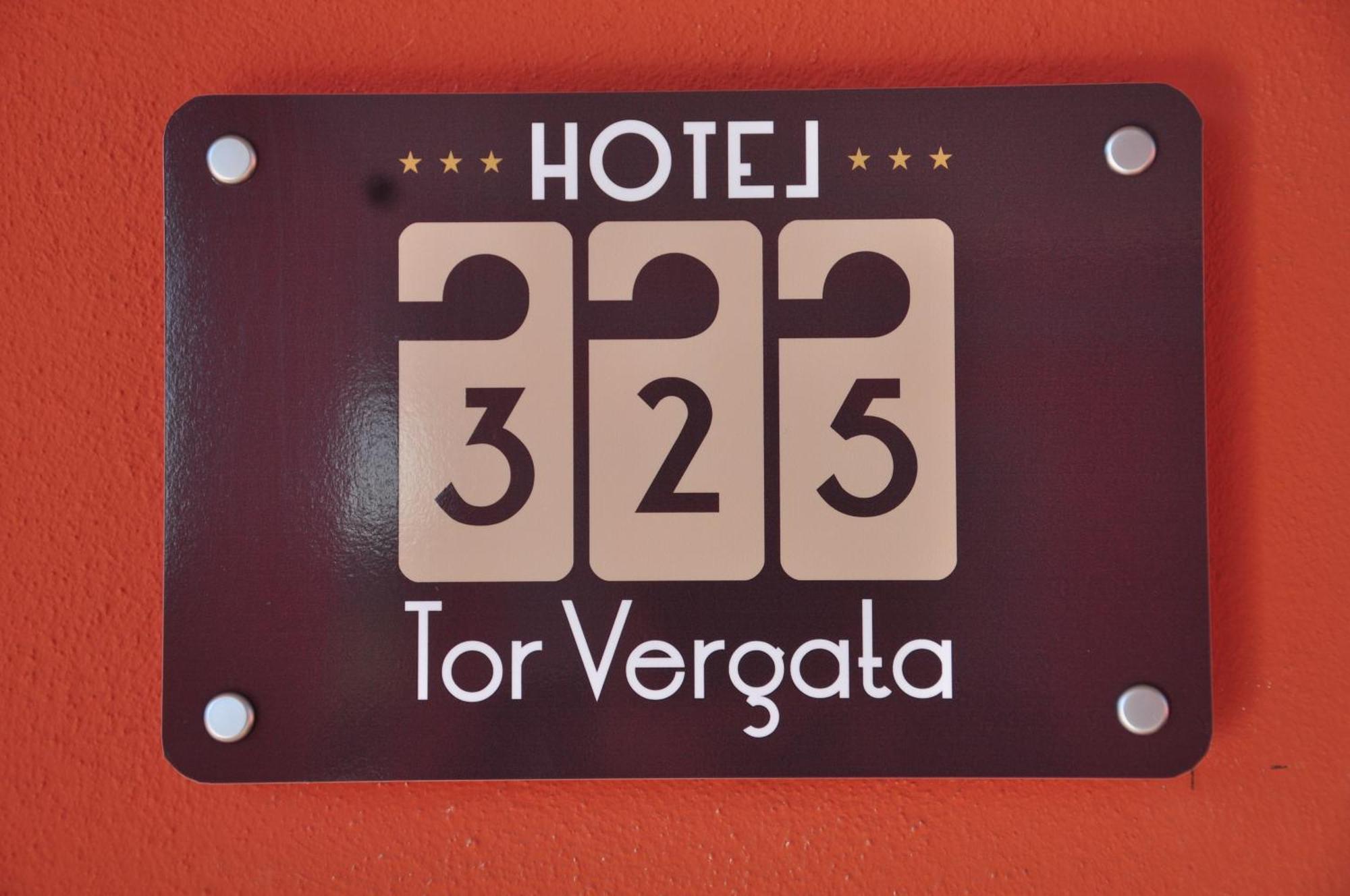 Hotel 325 Tor Vergata Рим Екстериор снимка