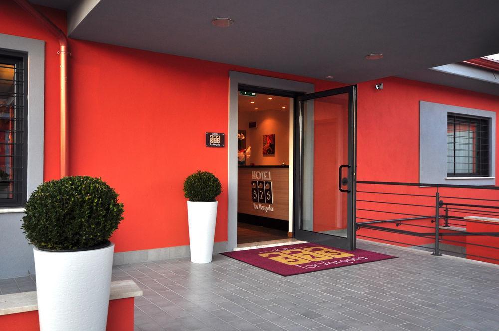 Hotel 325 Tor Vergata Рим Екстериор снимка